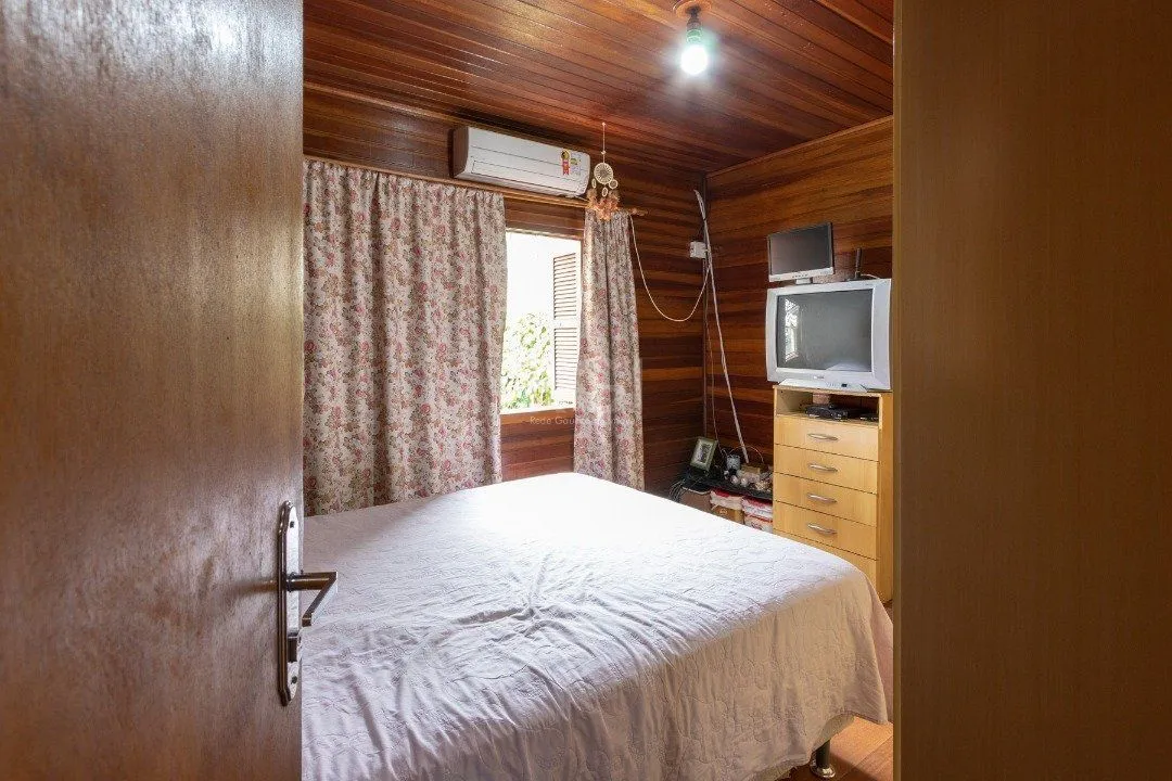 Imagem Casa para Venda - 54m², 2 dormitórios, 4 vagas - Cristal
