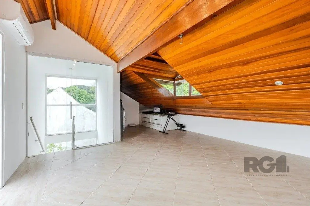 Imagem Casa com 3 dormitórios no bairro Jardim Isabel
