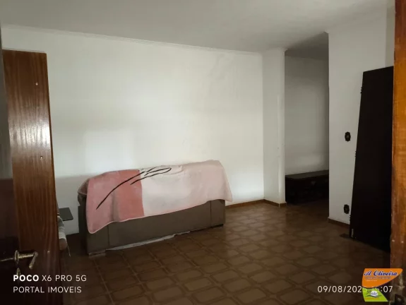Imagem CASA +EDICULA COM TERRENO 1125 METROS