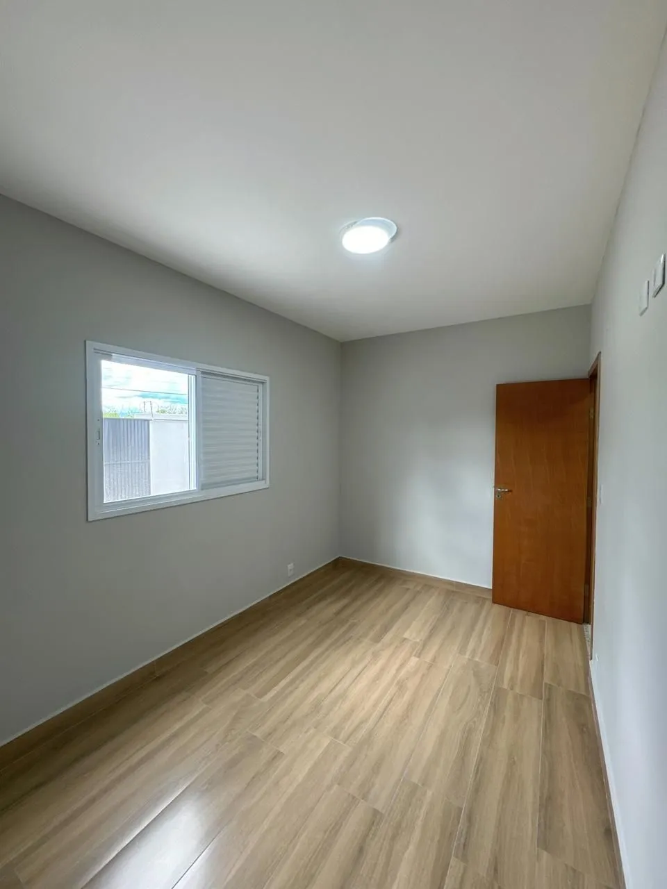 Imagem Apartamento novo com 2 dormitórios( 1 suíte) com 73 m2 no Crispim