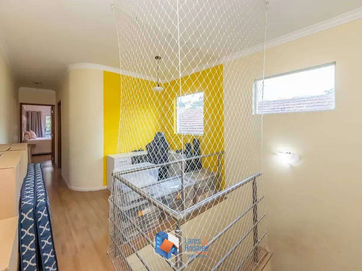 Imagem Sobrado para venda em Jardim Marisa com 3 quartos, sendo 3 suítes, 168m²