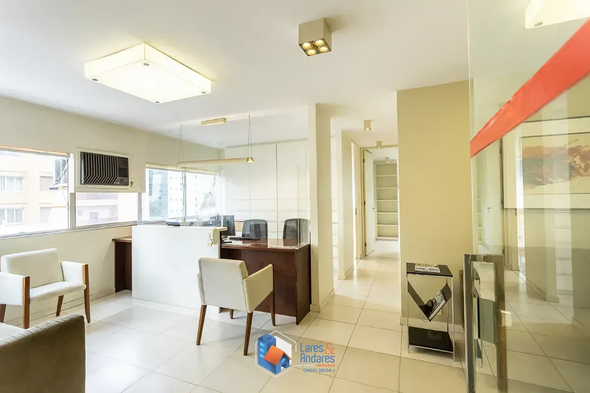 Imagem Conjunto comercial para venda em Consolação, 114m²