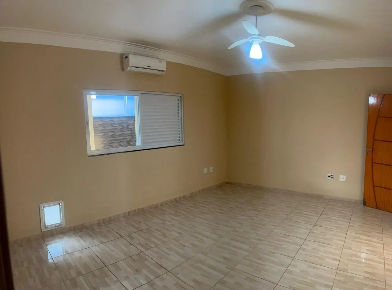 Imagem Casa a Venda com 3 Suítes no Condomínio Gramados de Sorocaba