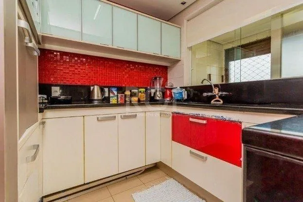 Imagem Excelente apartamento de 03 dormitórios com 4 vagas de garagem.