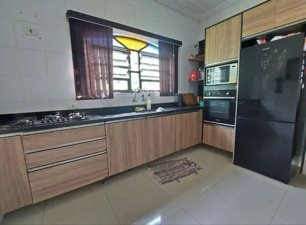 Imagem CASA COM 260,00 m² - AVIAÇÃO - PRAIA GRANDE SP