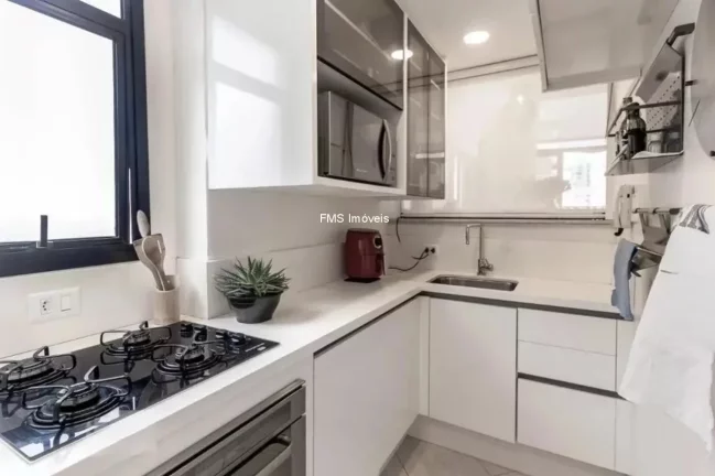 Imagem Apartamento à venda no Itaim Bibi, São Paulo-SP: 1 quarto, 1 suíte, 1 sala, 1 banheiro, 1 vaga, 75m². Imperdível!