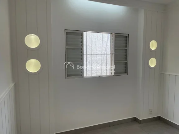 Imagem Casa Térrea para Locação, 02 quartos 

2 dormitórios espaçosos;
1 banheiro social;
Sala de esta...