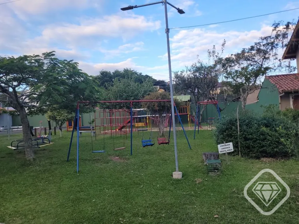 Imagem Casa em condomínio fechado, com ambientes acolhedores, excelente distribuição e infraestrutura co...