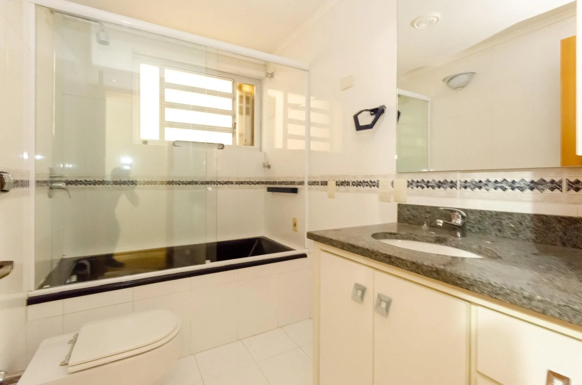 Imagem Edifício Ione Apartamento 3 dormitórios no Bairro Petrópolis