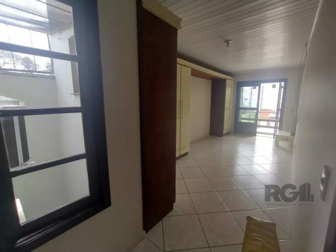 Imagem Casa 4 dormitórios, Bairro Cavalhada.