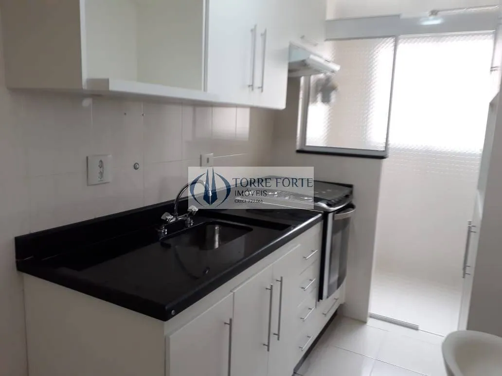 Foto do imóvel Apartamento com 2 dormitorios 1 vaga , varanda na Vila Guilhermina . em Rua Astorga