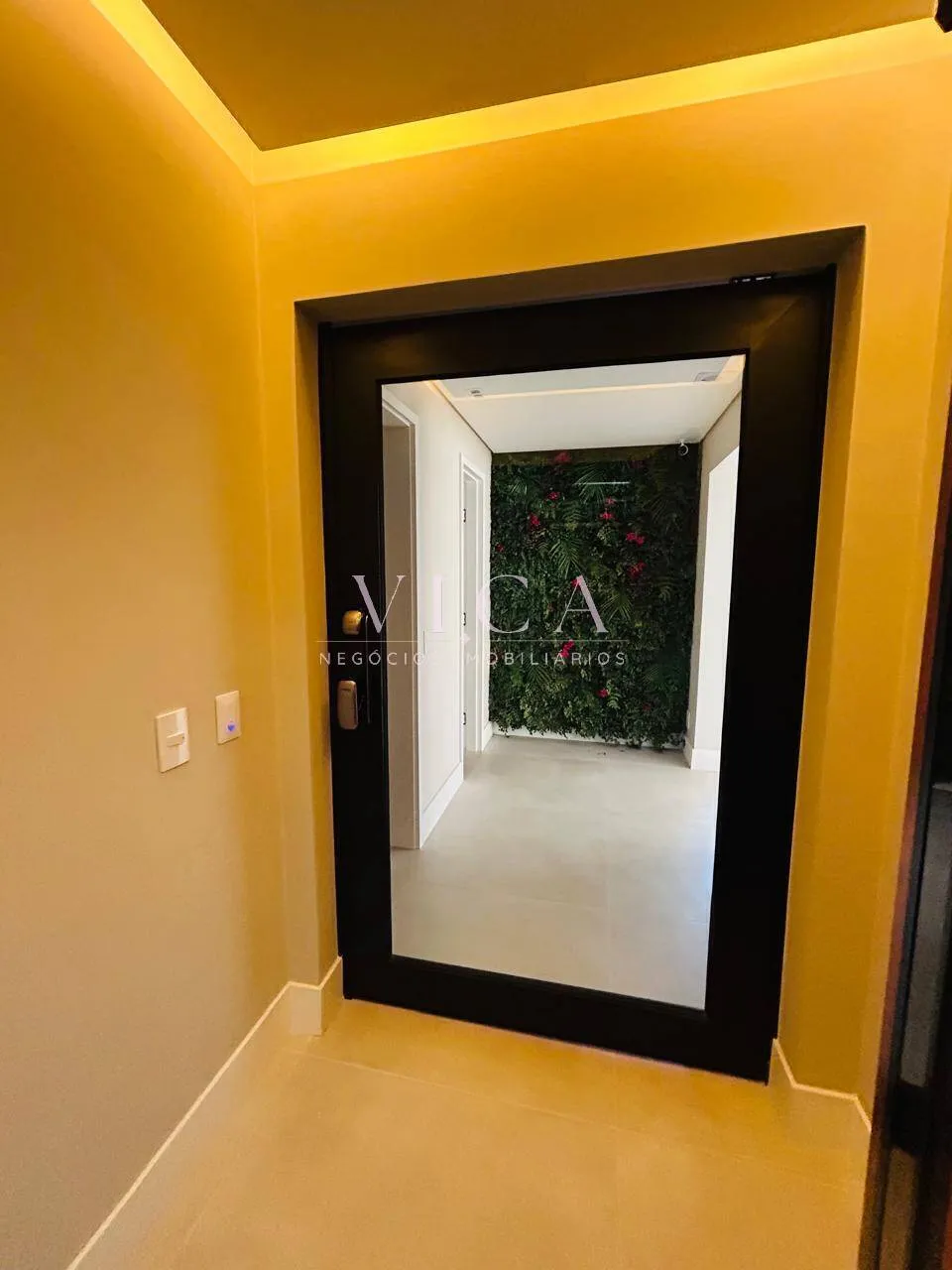 Imagem Apartamento mobiliado com 287 m² a venda por R$ 4.490.000 Alphaville/SP