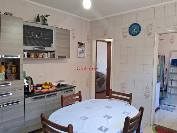 Imagem Belíssimo apartamento bem espaçoso em Santos na Aparecida com 2 dormitórios mais dependência, uma suíte e garagem fechada a venda por R$ 480.000,00