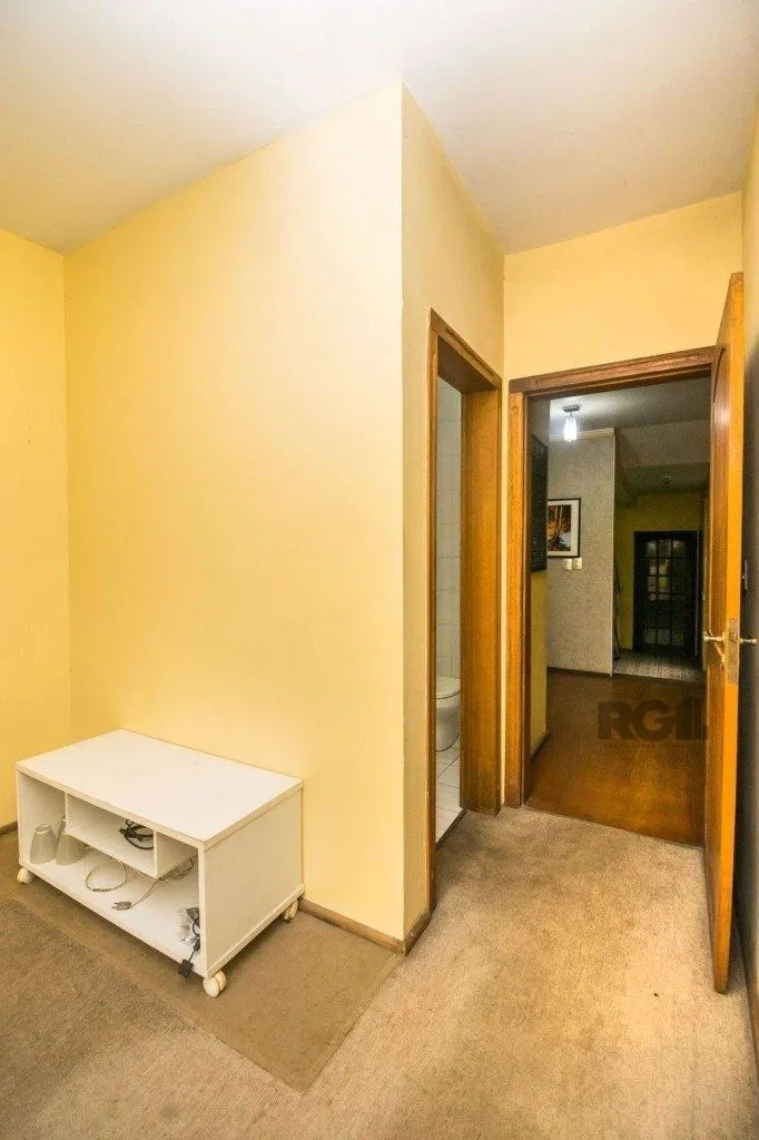 Imagem Excelente casa de 354m² com 5 dormitórios e 8 vagas.