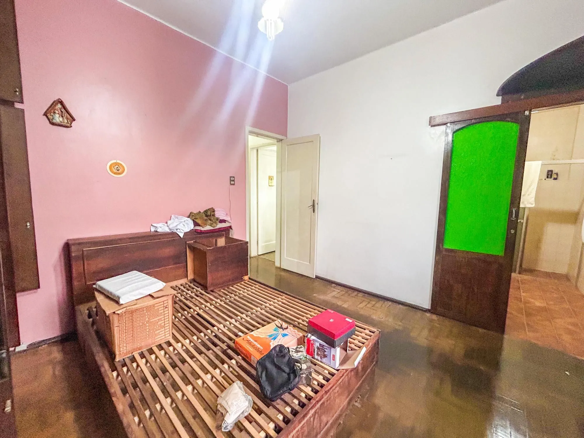 Imagem Casa Residencial com 3 Quartos, sendo 1 suíte e 3 Banheiros, no Bairro Santa Teresa em Porto Alegre, RS