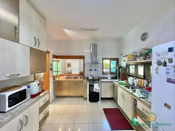Imagem Cond. Paineiras II - Impecável! 3 suítes, piscina, gourmet, salão e VISTA!