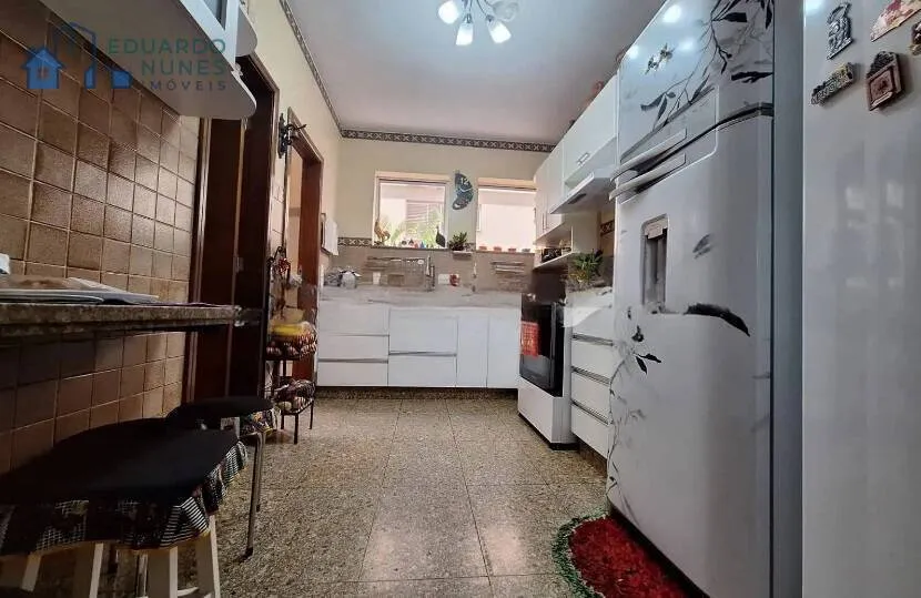 Imagem Apartamento de 181 m² com 04 quartos no Lourdes