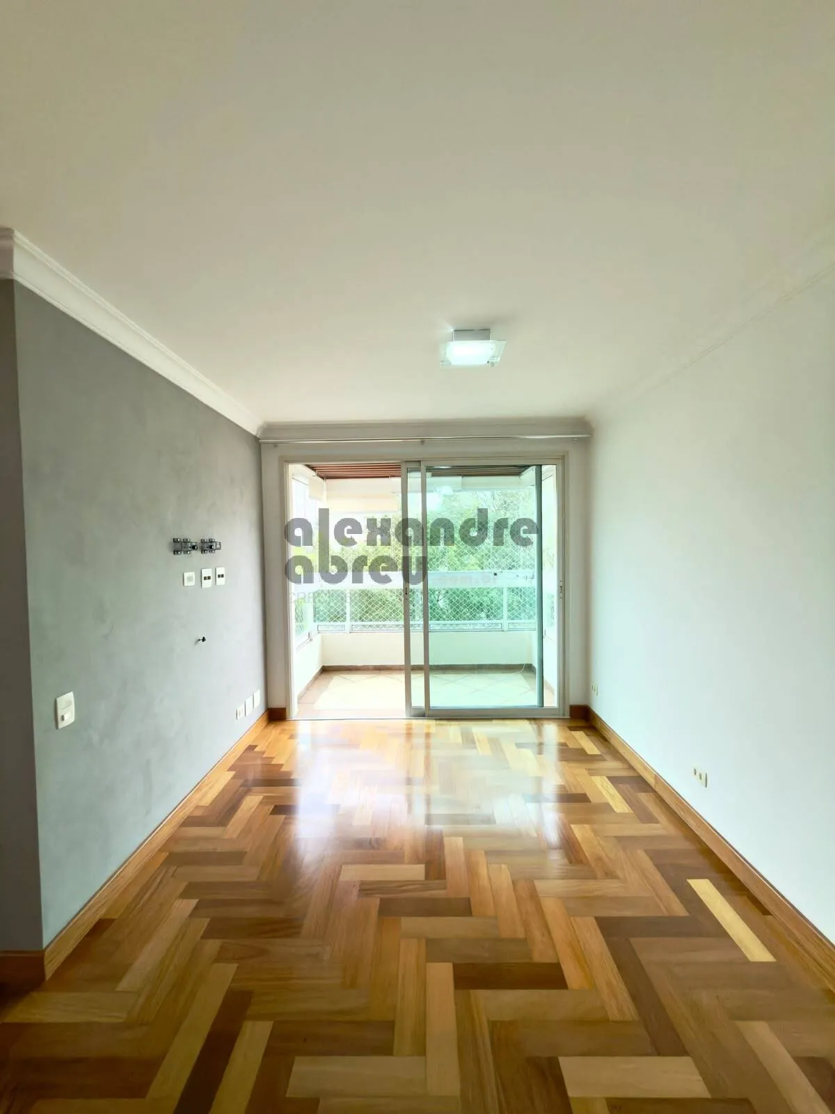Imagem Apartamento com 2 dormitórios(1 suíte) 2 vagas em excelente localização.