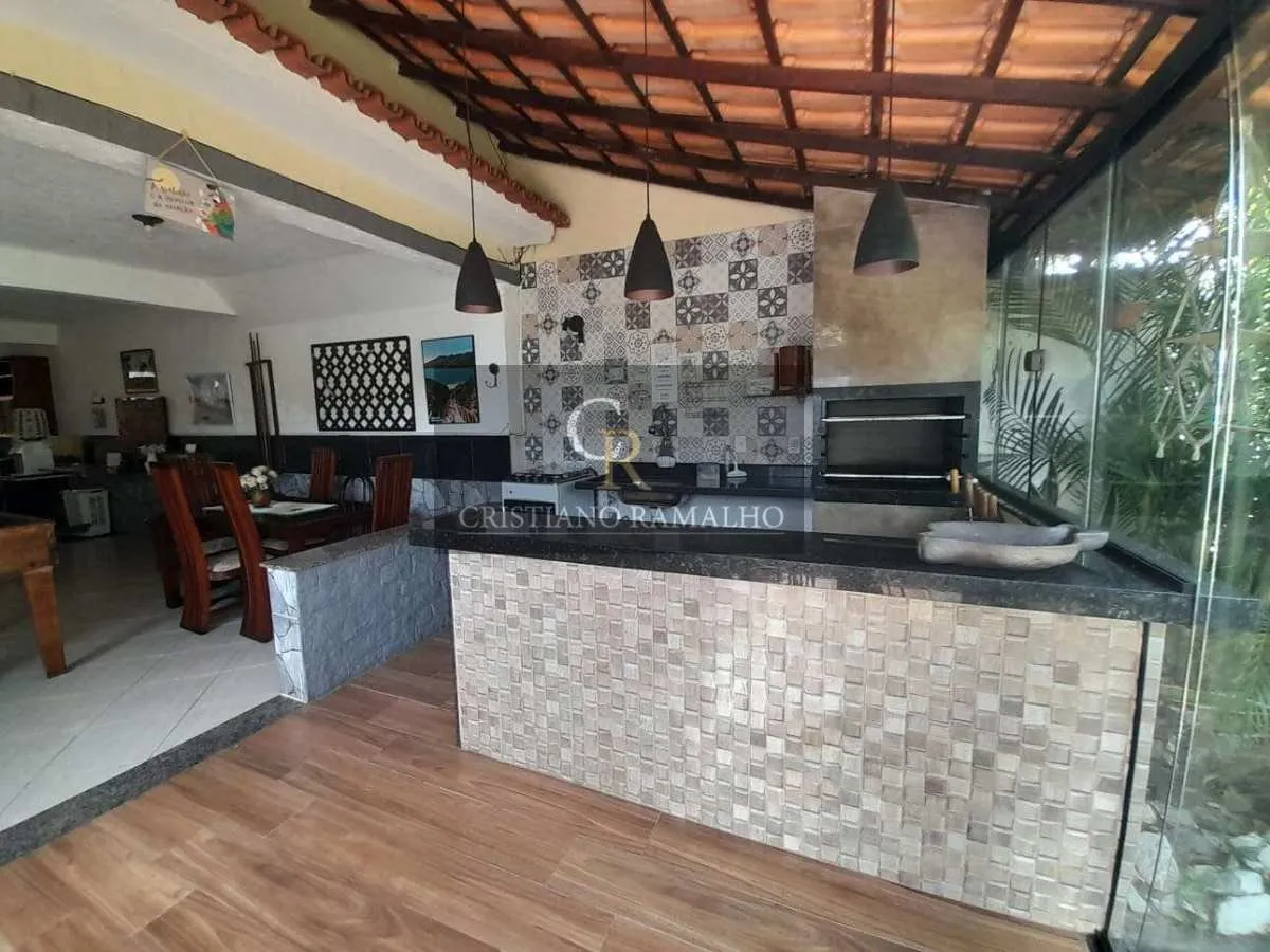 Imagem Casa à venda em Cabo Frio, São Cristóvão, com 8 quartos, 300,00m2