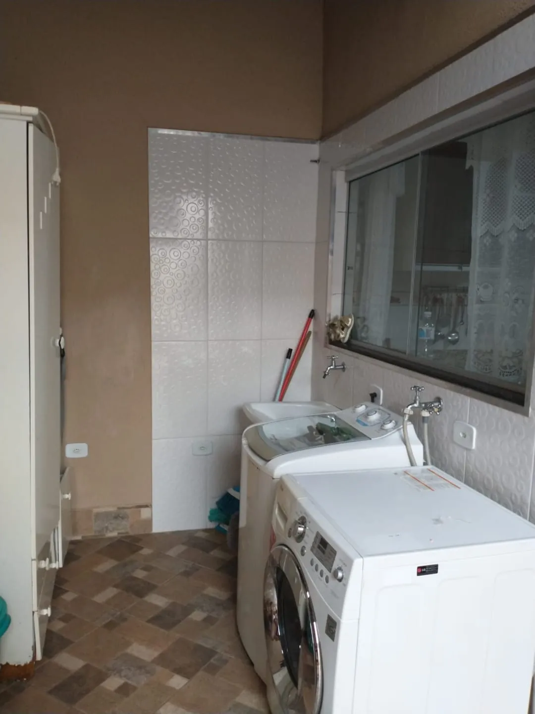 Imagem Casa à venda 2 Quartos, 212.5M², Vila São José, Taubaté - SP