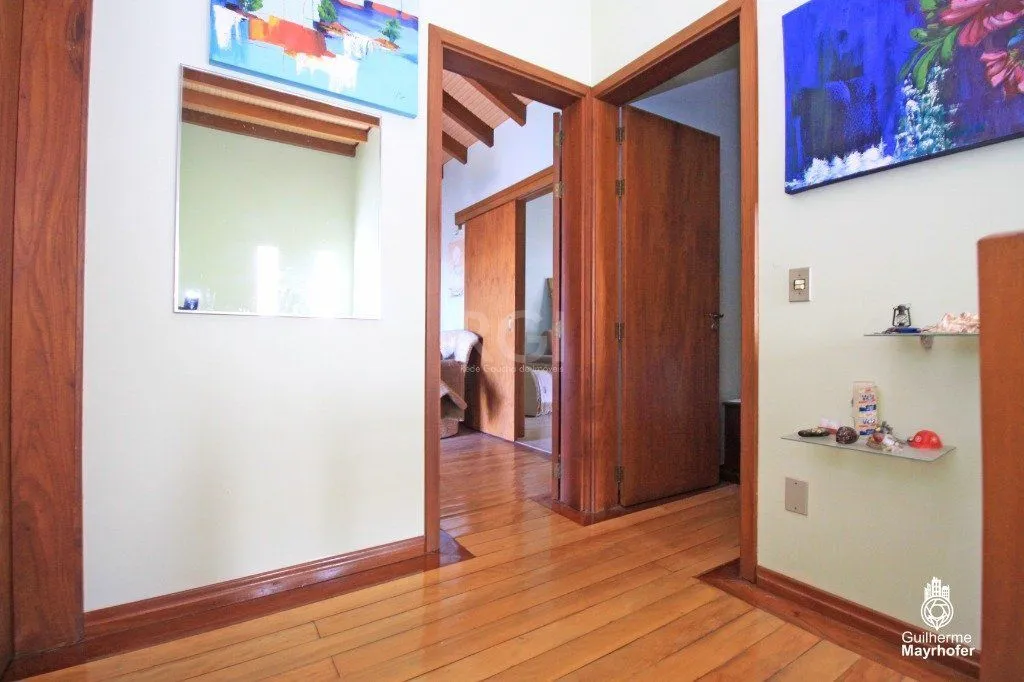 Imagem Casa para Venda - 240m², 4 dormitórios, sendo 3 suites, 6 vagas - Jardim Sabará