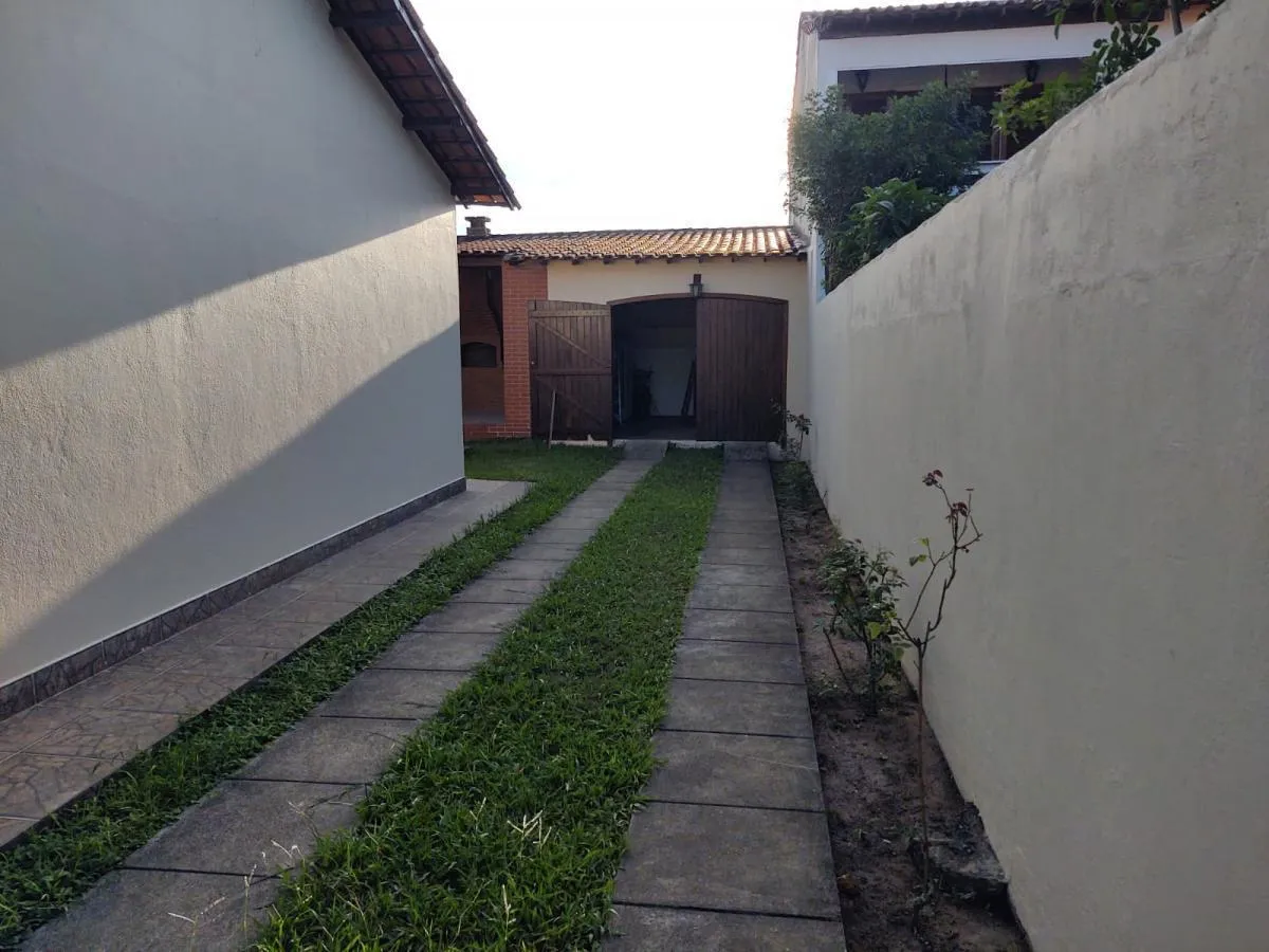 Imagem Casa para Venda em Saquarema, Gravatá, 3 dormitórios, 1 suíte, 1 banheiro, 1 vaga