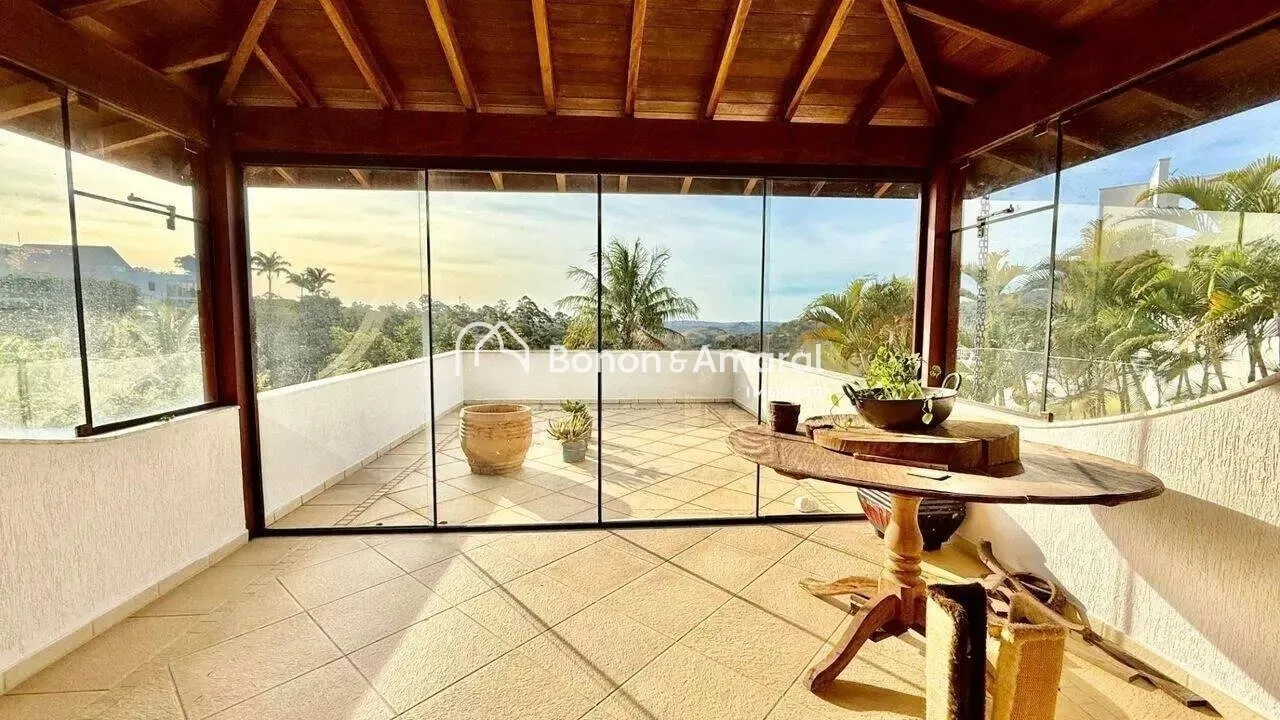 Imagem Casa com 4 Suítes à VENDA no Condomínio Moinho de Vento - Valinhos SP