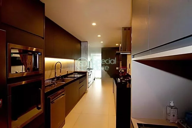 Imagem Excelente apartamento garden no Panamby - Área: 238m² - Living com pé direito duplo, varanda com ...
