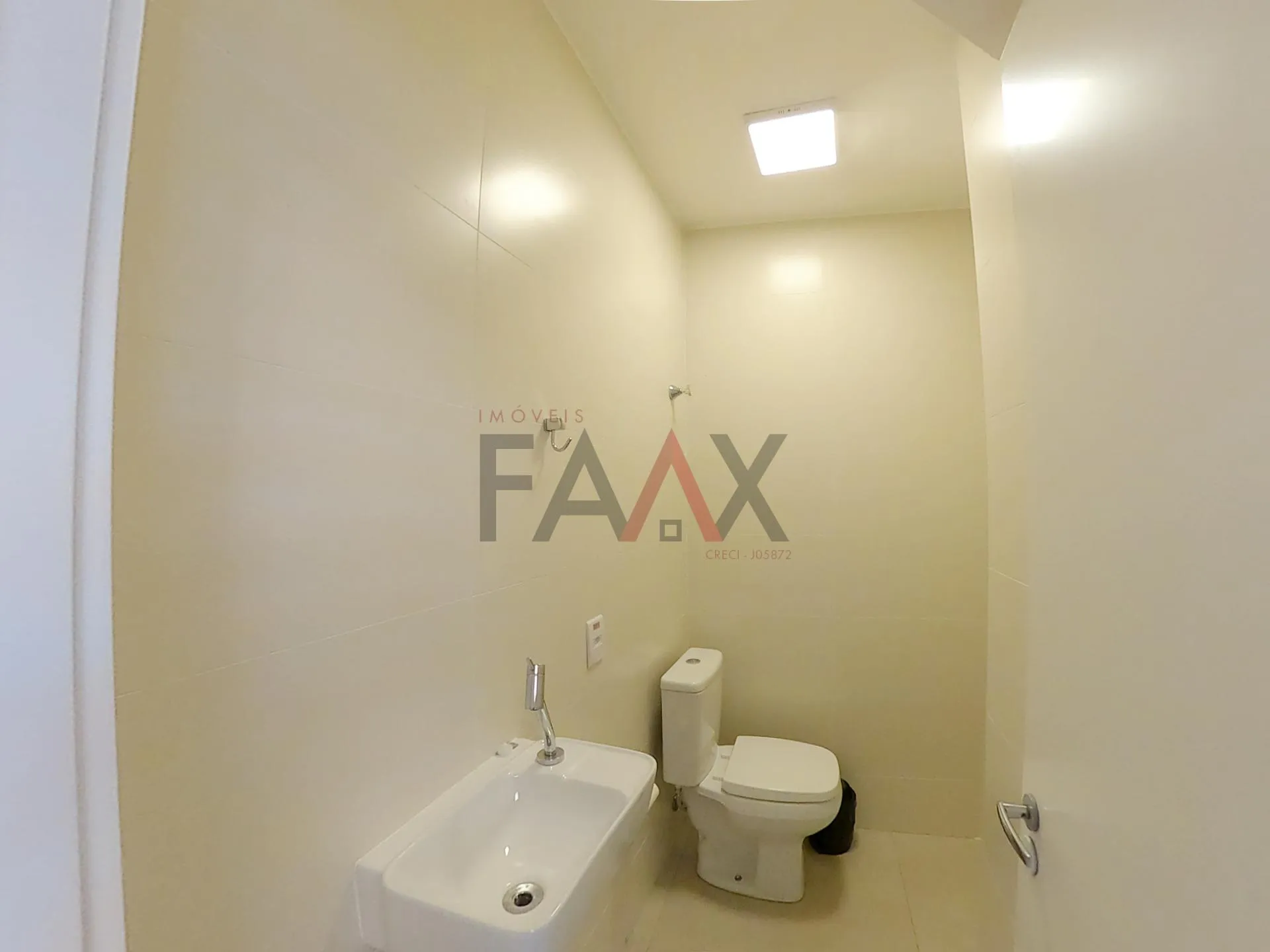 Imagem Ponto Comercial à venda na esquina do Novo Hospital Santa Tereza GUARAPUAVA - PR