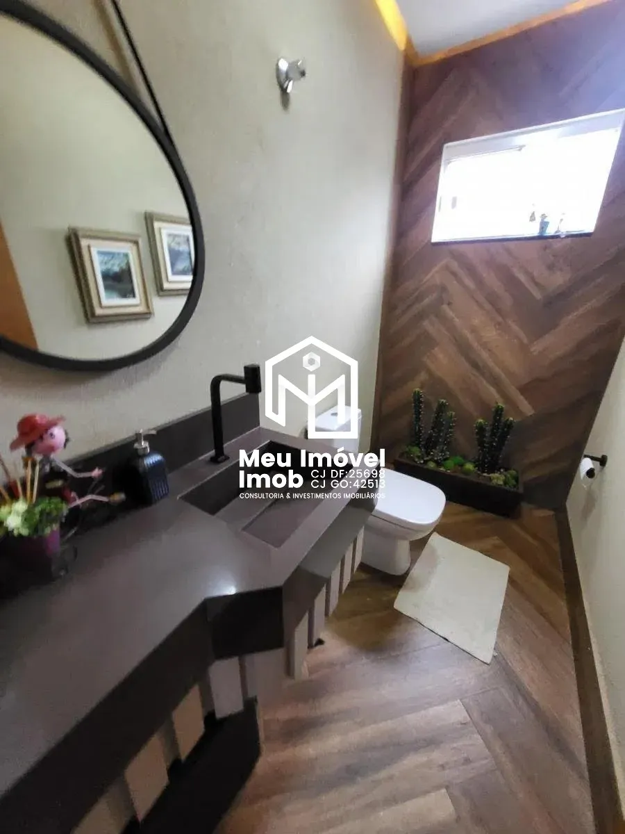 Imagem Casa 4 Quartos 4 Suítes 5 Vagas 900m² Útil 530 m² Lazer