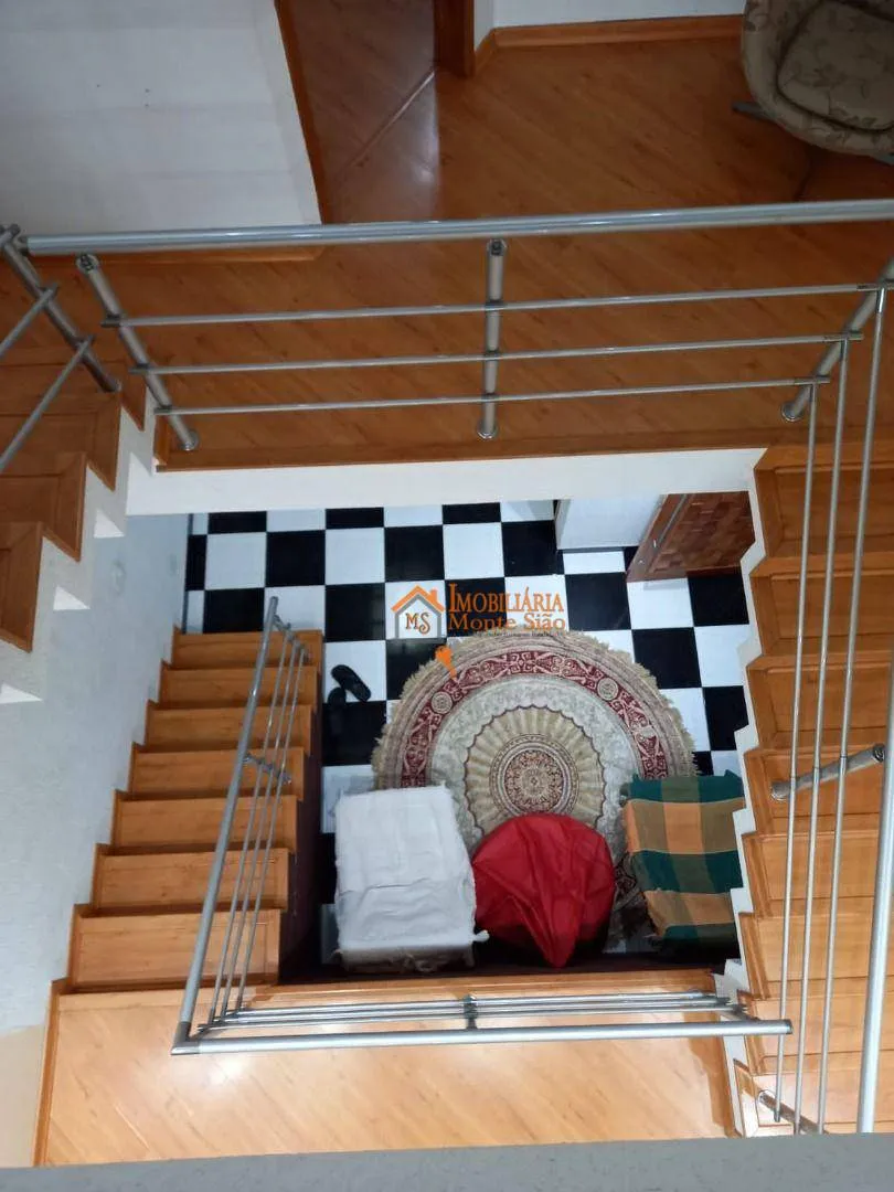Imagem Sobrado com 3 dormitórios à venda, 200 m² por R$ 1.100.000,00 - Parque Flamengo - Guarulhos/SP