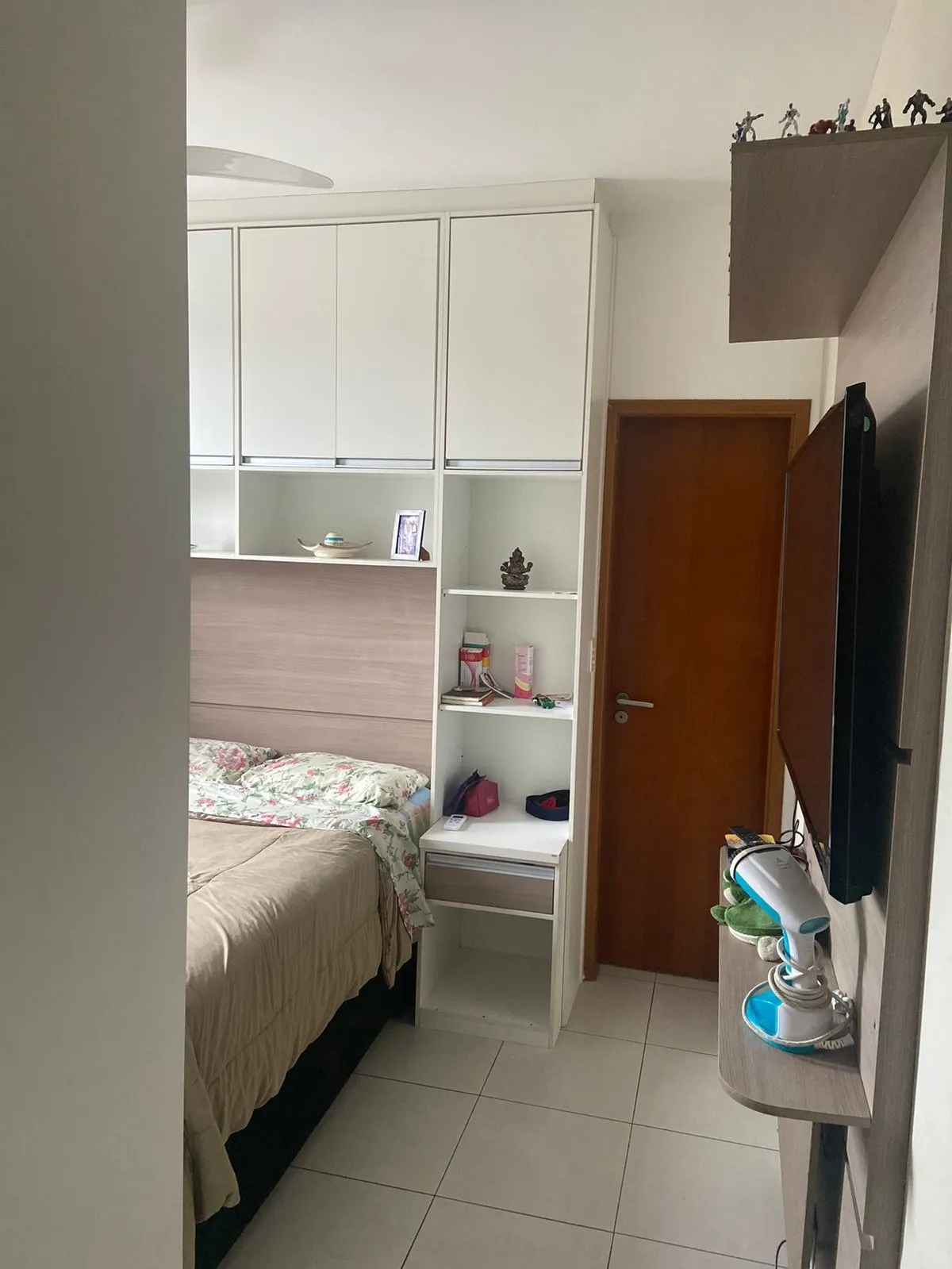 Imagem Residência Exclusiva no Marapé: Espaço, Elegância e Conforto em Cada Canto