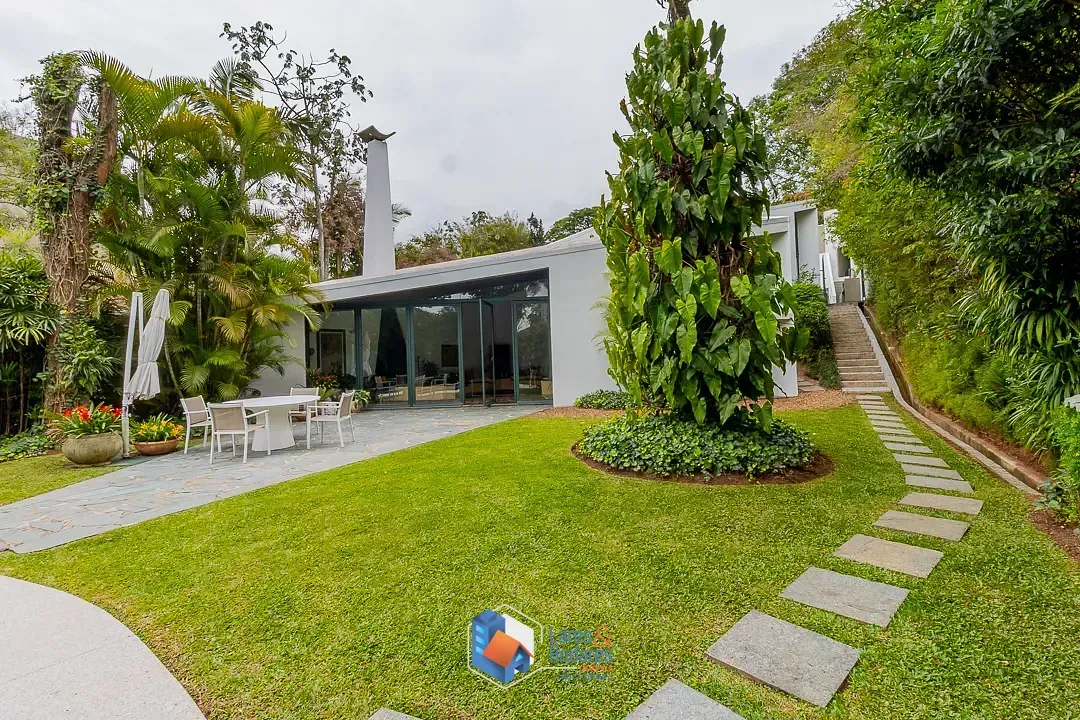 Imagem Casa para venda em Vila Tramontano com 4 quartos, sendo 4 suítes, 422m²