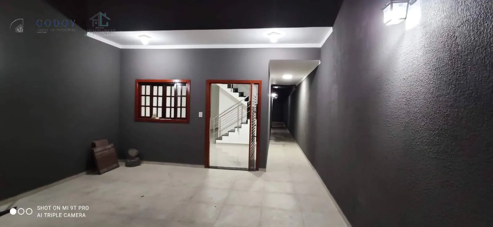 Foto do imóvel Sobrado moderno e muito bem distribuído - aceita permuta!