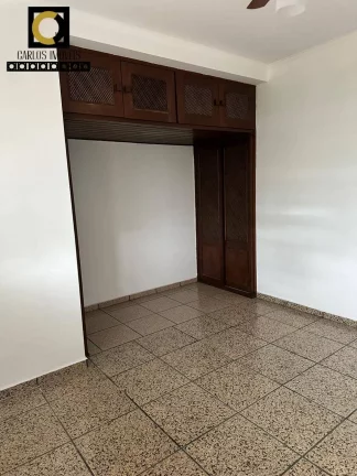 Imagem Apartamento super espaçoso, frente mar à venda em São Vicente!