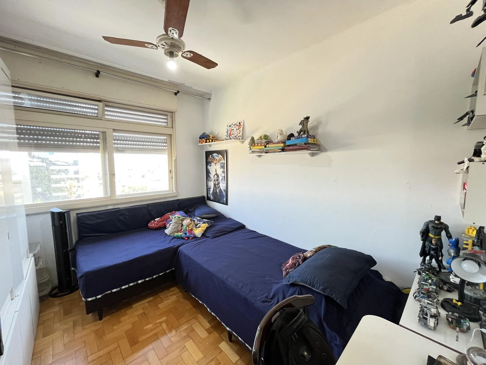 Imagem Apartamento de 3 quartos, suíte e 1 vaga de garagem no bairro Bom Fim em POA/RS