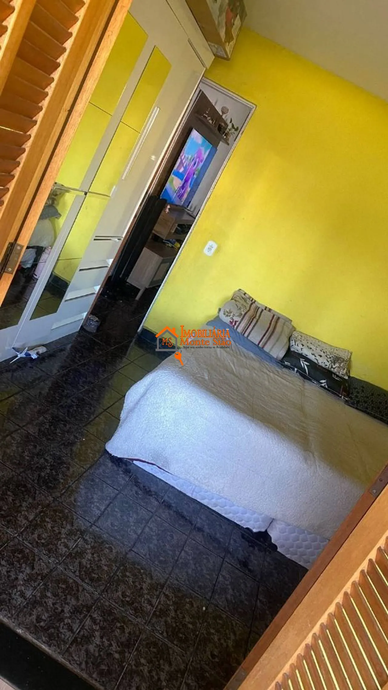Imagem Casa com 4 casas no quintal à venda, 300 m² por R$ 600.000 - Parque São Miguel - Guarulhos/SP