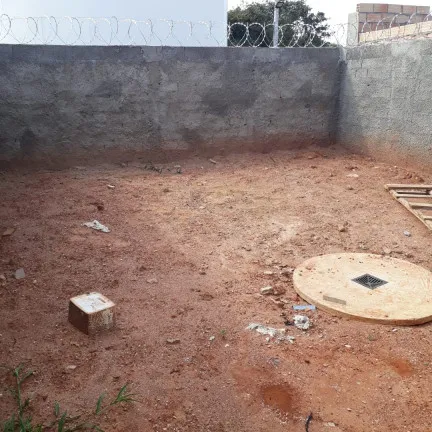 Imagem Casa com 2 Quartos à Venda, 78 m² em Villa Deifiore - Aparecida de Goiânia
