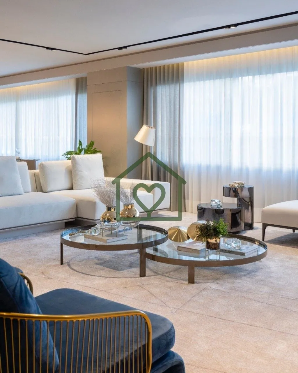 Imagem Apartamento garden com mais de 80m² de terraço e 202 m² de apartamento. São 3 suítes (2 com sac...