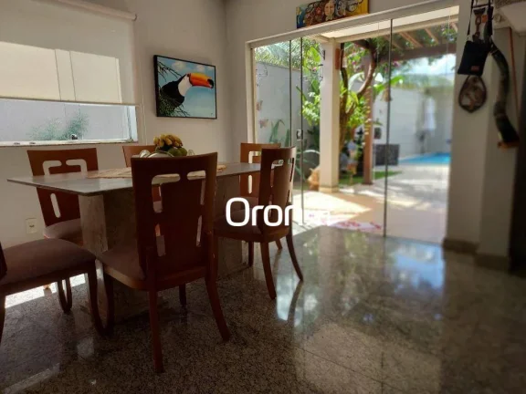 Imagem Sobrado com 4 dormitórios à venda, 390 m² por R$ 2.000.000,00 - Setor Jaó - Goiânia/GO