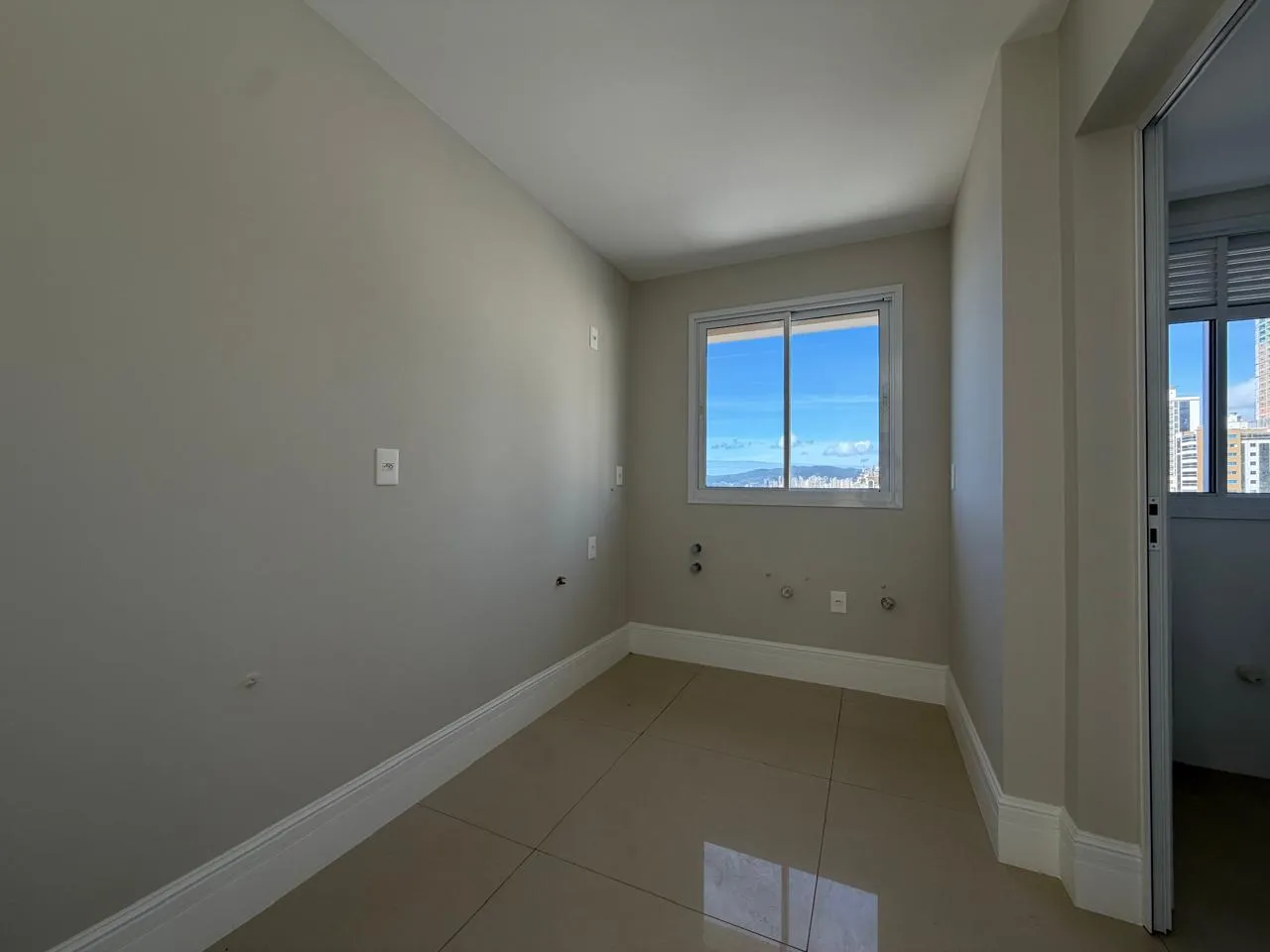 Imagem Apartamento com vista para o mar à venda com 192m2 por R$ 6.590.000,00