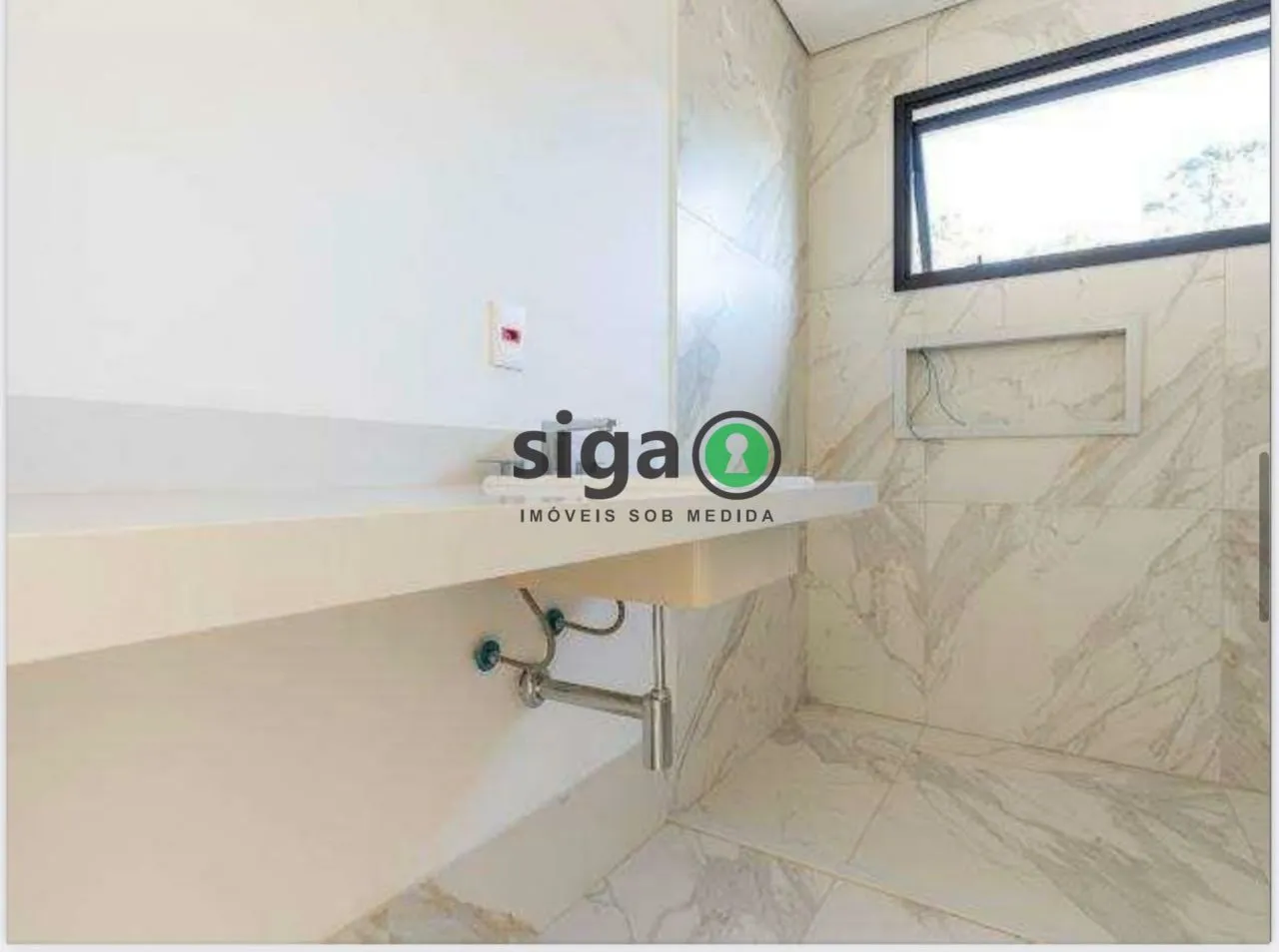Imagem Casa em condomíno com 4 suites, 6 vagas e infra para elevador, na Chácara Santo Antonio a Venda