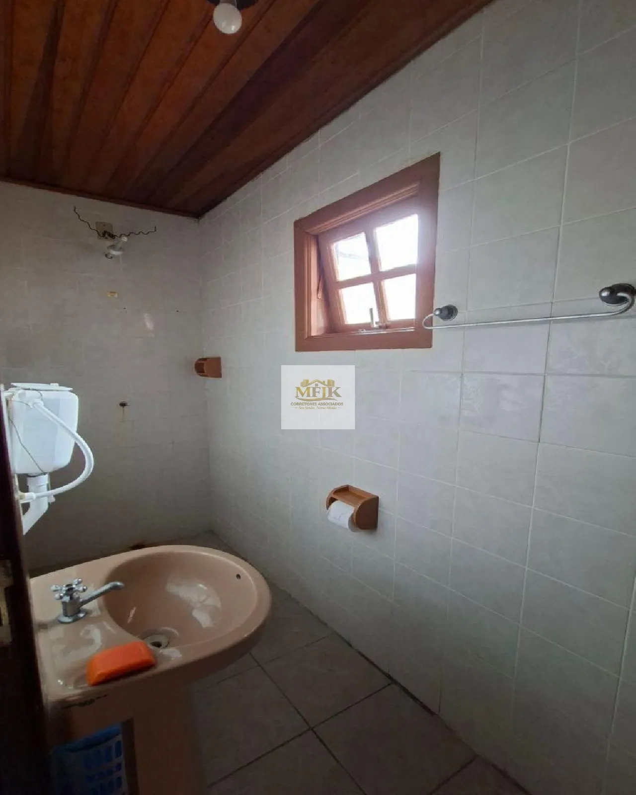 Imagem Casa com 4 quartos à venda no Atami