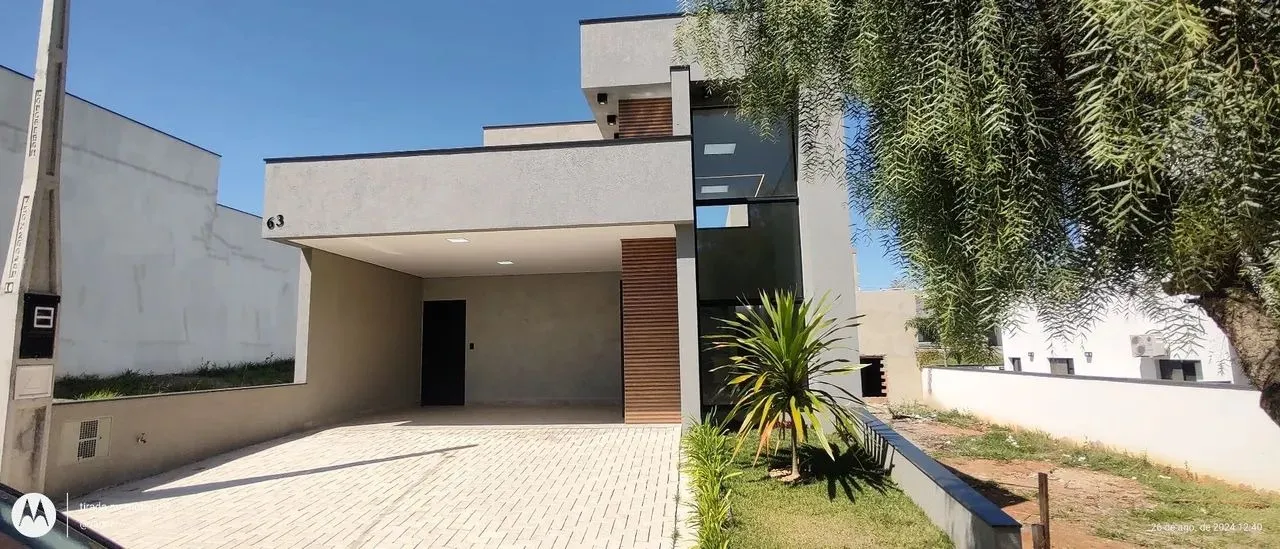 Imagem Impecável casa em condomínio à venda em Sorocaba-SP, Jardim Novo Horizonte: 3 quartos, 2 salas, 3 banheiros, 138m², 3 vagas.
