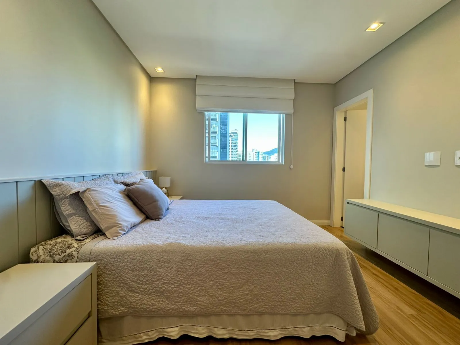 Imagem Apartamento à venda com 130m2 por R$ 2.890.000,00