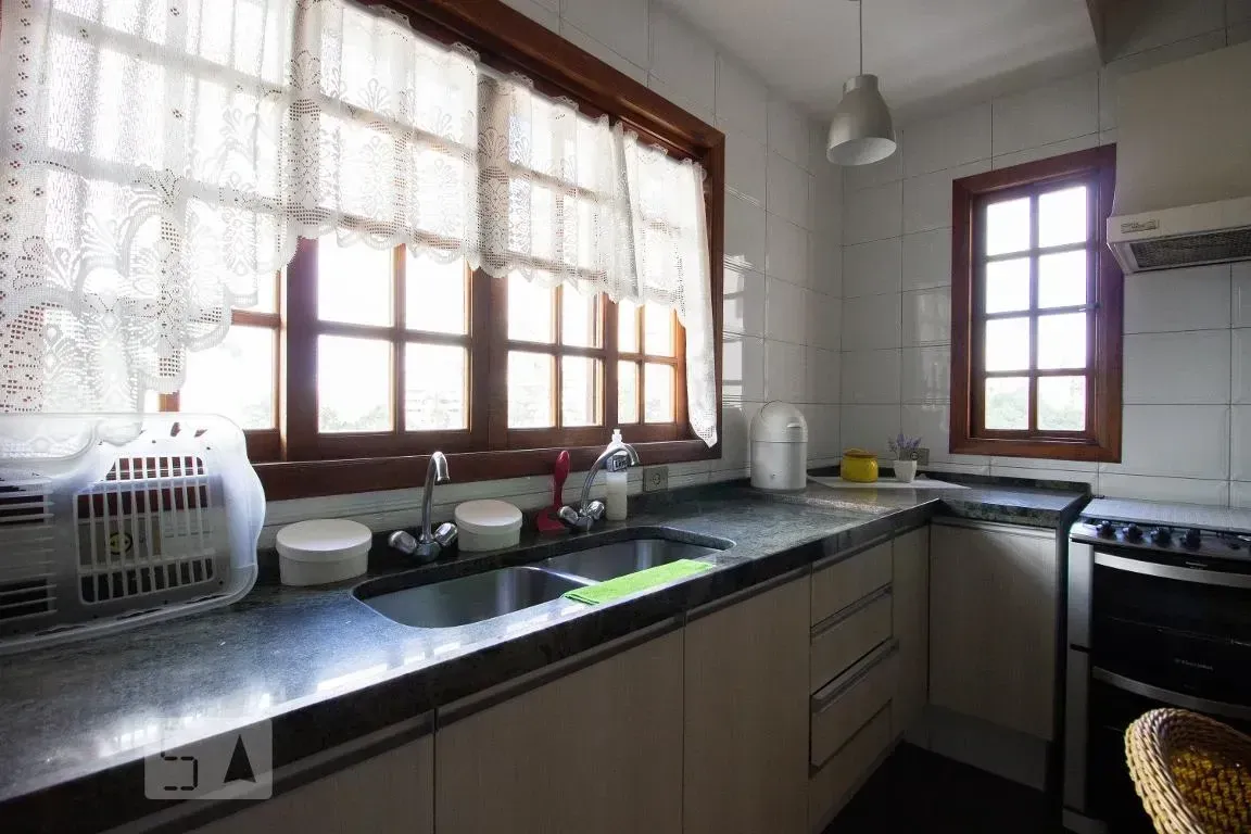 Imagem Casa com 5 Quartos à Venda, 450 m² em Parque dos Príncipes - São Paulo