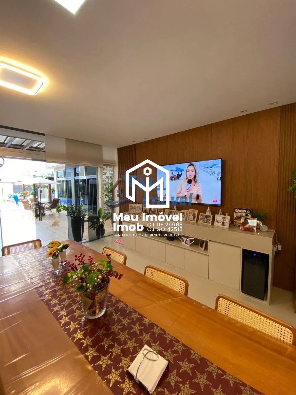 Imagem Casa 3 Quartos 2 Suítes 4 Vagas 800m² Gama/DF