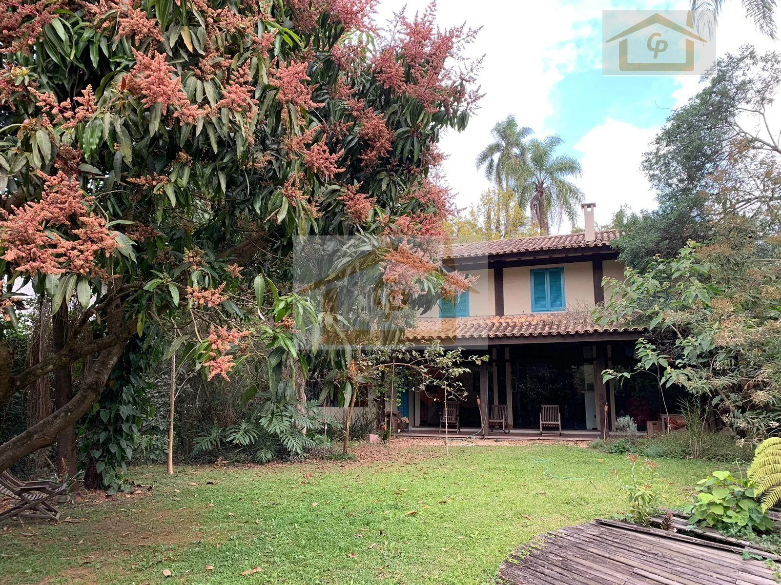 Foto do imóvel Vida no Campo, 4 quartos sendo 2 suítes, 6 vagas