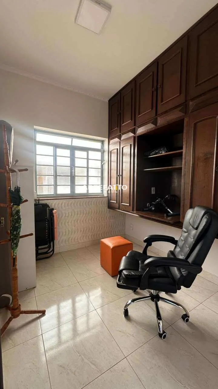 Imagem Casa à venda em Franca, São José, com 3 quartos, 210m2