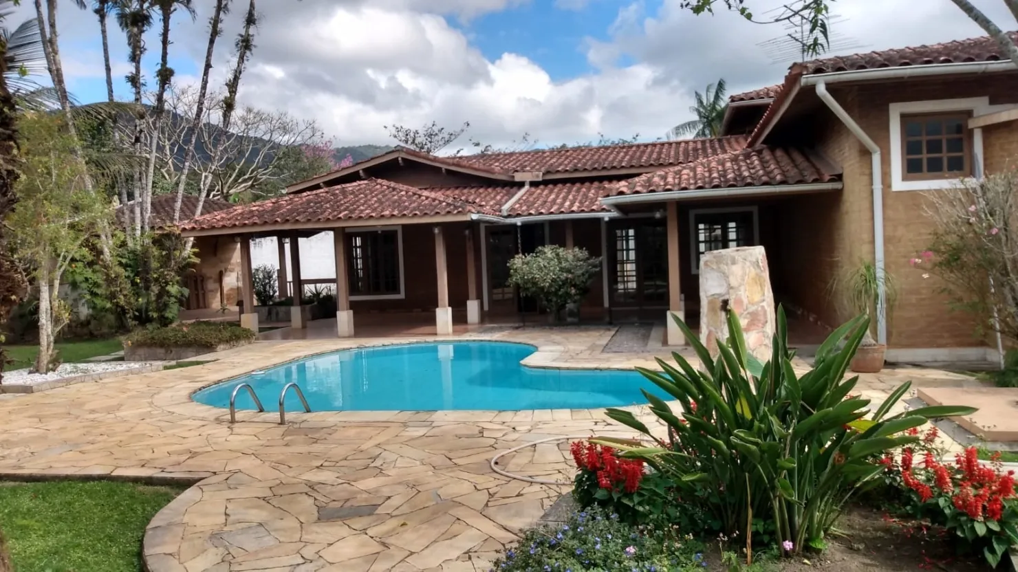 Imagem Casa à venda 2 Quartos, 2 Suites, 4 Vagas, 416M², Jardim Carolina, Ubatuba - SP